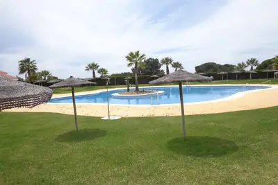 Image de Maison Merveilleuse En PREMIÈRE Ligne De Plage, Avec Wifi, Kayak Et Paddel Surf