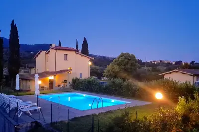 Image de Appartement avec piscine 30 min de Florence, jardin privé, parking, connexion Wi-Fi