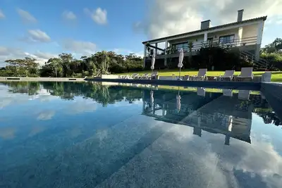 Image de Suite House Avec Piscine Extérieure