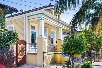 Image de Ça y est. . . ! 3br Bayou à la maison dans le quartier historique - seulement 1 mile à French Quarter!