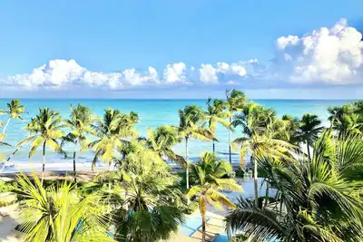 Image de Votre villa avec une vue! ! Oceanfront Penthouse Villa En exclusivité Marbella Club! !