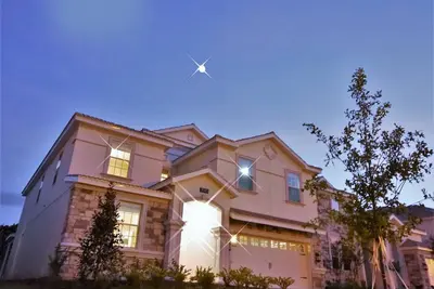 Image de ÉCONOMISEZ. . . . Tarifs Fabuleux pour Novembre à DÉCEMBRE et Chaleur De Piscine Gratuite!