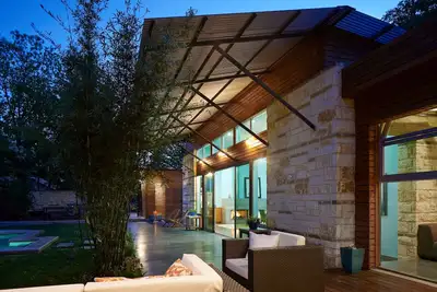 Image de Publié dans Dwell! La Maison Art! InTown, Pool, Perfect f / Girls, Couples,