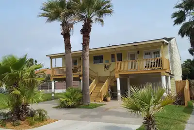 Image de Le Kingfish Cottage - 4br / 4ba - Venez à la maison à la plage!