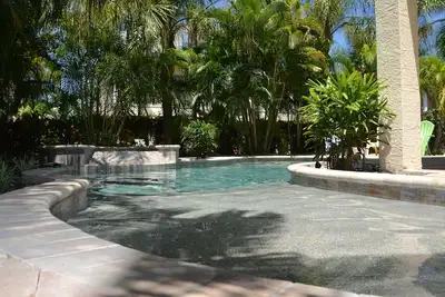 Image de Une perle d'une maison de plage - piscine privée chauffée de luxe et spa - familial et convivial