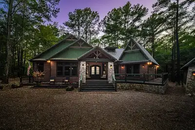 Image de Lasso la Lune; Famille 3 Br, 3. Cabine 5 Bth! Salle de jeux, bain à remous, Fire Plc