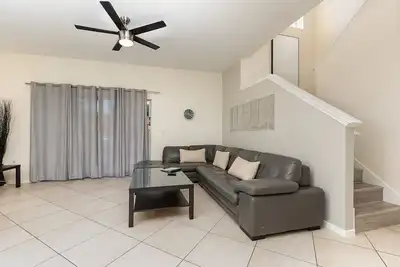 Image de Platinum Elite Corner Unit 1856 sq. 6 portes du Clubhouse et toutes les commodités