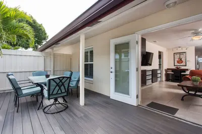 Image de Luxury Found In Quaint Indian Rocks Beach!