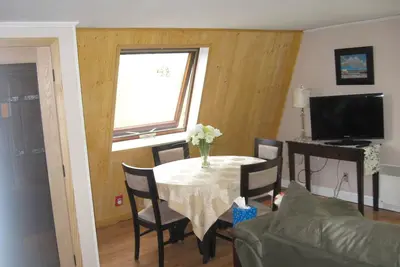Image de Cozy appartement avec vue sur le mont Washington en milieu rural champêtre