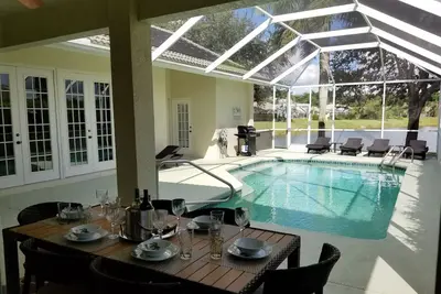 Image de Villa Moderne 4bdr, Vue Sur Le Lac, Piscine D'Eau SALÉE Chaude, Proche De La Plage, Voir La VIDÉO