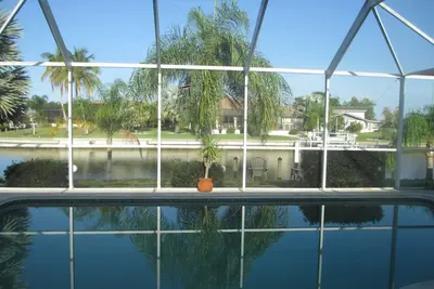 Image de Paisible maison de canal dans les îles souhaitables de Punta Gorda. Marchez jusqu'au village des pêcheurs