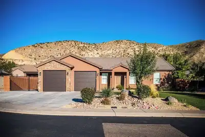 Image de Belle maison de 3 chambres dans un quartier calme à proximité du parc national de Zion