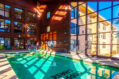 Brian Head Majestic Studio, Pool-Jacuzzi, Ski-In / Out, , Sleeps 5, Ascenseur