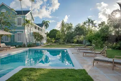Image de \"Windways\". . . Stately Bahaméen Estate Maison