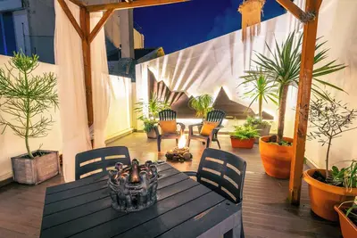 Image de Dans le centre historique de Ponta Delgada - avec terrasse extérieure!