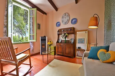 Image de Torre Alpicella, villa avec une forêt de pins: mer, soleil nature et détente!