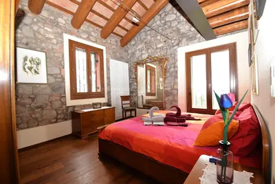 Image de Appartement dans un ancien village de 1600 dans le parc régional des Collines Euganéennes