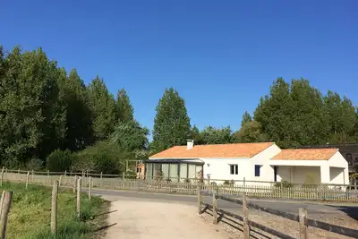 Image de Proche de la Plage de Sauveterre- grande veranda, vue splendide + vélos