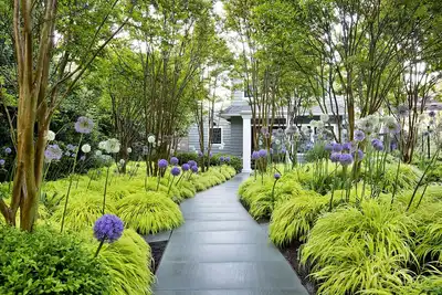 Image de L'été se dérobe. Réservez votre escapade bien méritée 8 / 27-9 / 3 disponible!