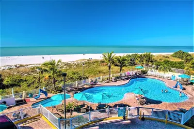 Image de Condo sur la plage / Superbes vues et emplacement / Piscine chauffée / Jacuzzi / Salle de gym / Parking gratuit et Wifi