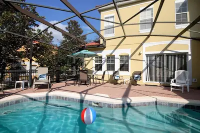 Image de *** Nouvellement RÉNOVÉ *** Piscine privée - Complexe fermé - Près de Disney