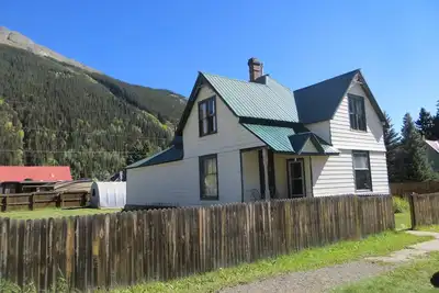 Image de «La Maison de poudre 'Situé à 9318 Ft. Poudre droit devant la porte! !