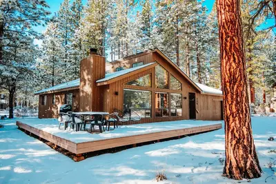 Image de 3 Br Home, 1 Block to Glaze Meadow Rec Complex, Hot Tub, dog-friendly