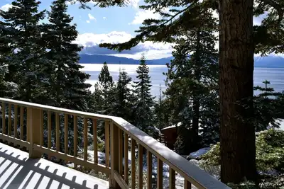 Vues Lac sensationnelles - Chalet à Meeks Bay!