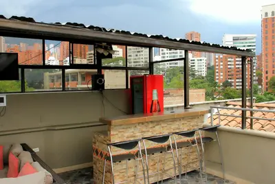 Image de Roofdeck Ph 3 chambres, climatisation, bain à remous, 3 blocs pour garer Lleras