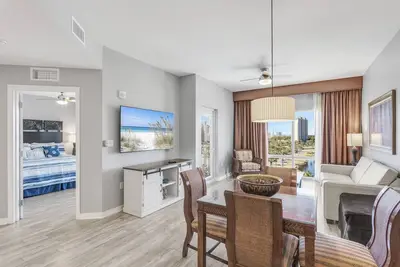 Image de Traune 1 chambre Tram / équipement de plage Luau Sandestin