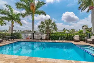 Image de Hemingway House de Marco Island, Floride (location Ă court terme)