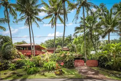 Image de Le Bali Maison ~ Oceanfront Escapade Romantique w / spa face de Kehena Beach!