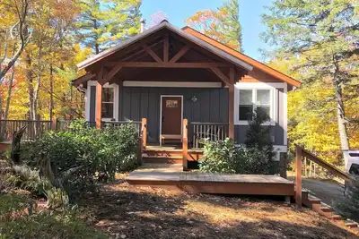 Image de Explorez de superbes panoramas sur les montagnes depuis un charmant cottage