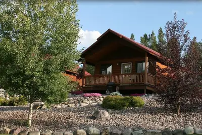 Image de Rocky Mountain Cabin - Beautiful Private Set, 6 Miles To Glacier Park