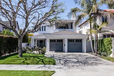 Image de Réservez dès maintenant pour juillet 2020! Coronado Designer Coastal Home Près de la plage