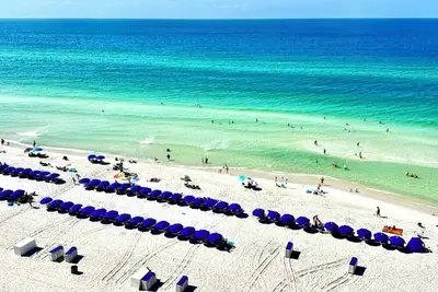 Image de Luxueux, élégant, haut de gamme 7ème étage 1/2 Condo devant le Golfe Gratuit 2019 Beach Service