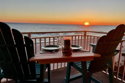 Image de Splash Resort Unité de 2e étage avec chaises de plage, 3 Br, 3 Ba Lock Out Suite