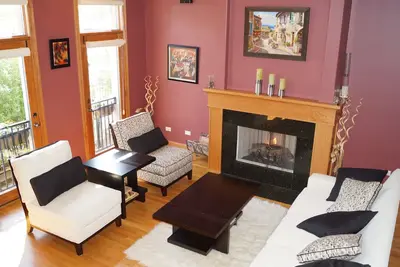 Image de Lincoln Park Maison unifamiliale (4 ch 3. 5 bth) -2 Garage 4200pc pour 24 personnes