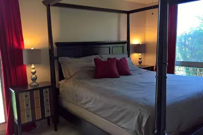 Image de Belle 2 Chambre Remodel en face de Charley Young Beach