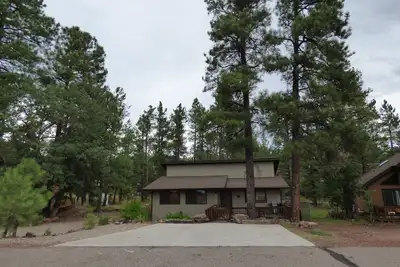 Image de Reindeer Retreat- A Relaxing Cabine familiale Près, Flagstaff, Sedona, Grand Canyon