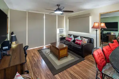 Image de Cœur de Waikiki, UNITÉ 1br Crn, Pas Un Studio, Prkg Gratuit, Wifi, Appels, Ville Ville!