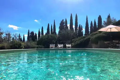 Image de panoramica ed esclusiva dimora tipica toscana