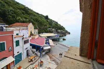 Image de Appartement sur la mer \"Ombrina\" sur la plage de Nerano sur deux niveaux