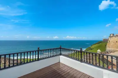 Image de Ocean View House historique dans le Vieux San Juan