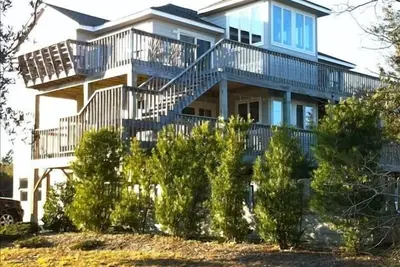Image de 7 lits / 5 salles de bain avec piscine et bain à remous * Oceanfront & Indoor Pool / Gym - à pied de la plage / ville! !
