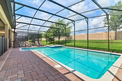 Image de Championsgate, 9 Chambre Exécutive de Luxe Villa, pour 27, Au calme Piscine & Spa