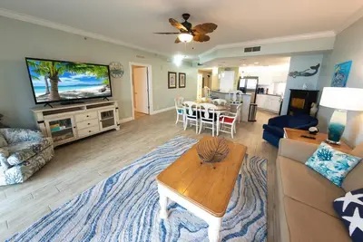 Image de Jan'sBchRntls * WntrRates * 4. 9 ÉTOILES * 1er étage * 2br / Sleeps6 * BeachSvc * Netflix * PierPark