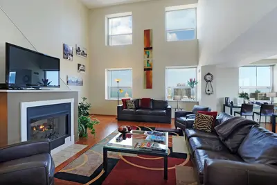 Image de Penthouse MagMile 53 / 54th Floor - Vues, Cheminée, Centre de Fitness, Balcon