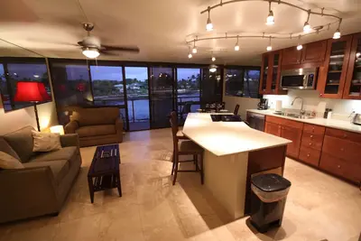 Image de Condo rénové face à l'océan avec climatisation, regarder les tortues de mer de notre véranda
