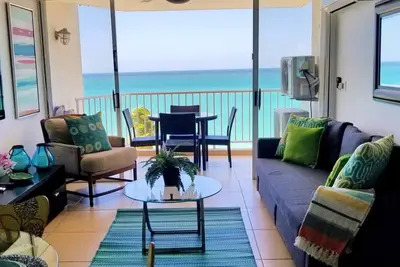 Image de Front de mer ★ Lit King ★ Laveuse / D ★ Condo Marbella Del Caribe ~ Récemment rénové!